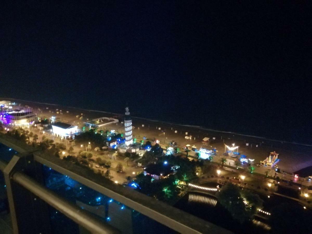 Lamar Hotel Batumi Eksteriør billede